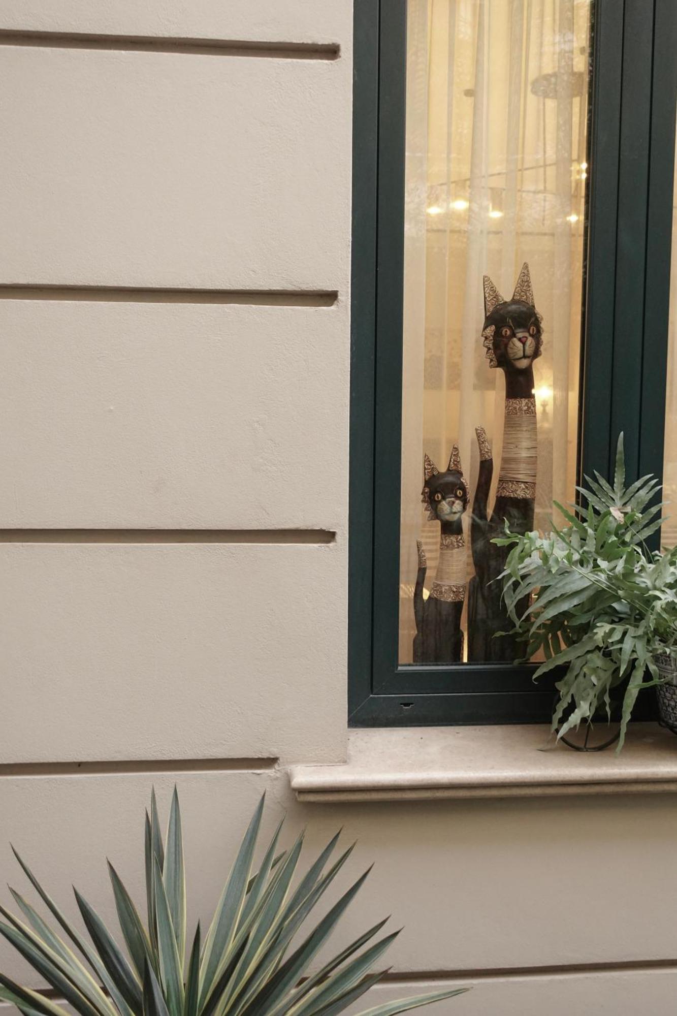 Monun Boutique Hotel Tirana Exterior photo