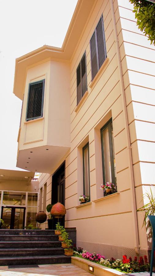 Monun Boutique Hotel Tirana Exterior photo