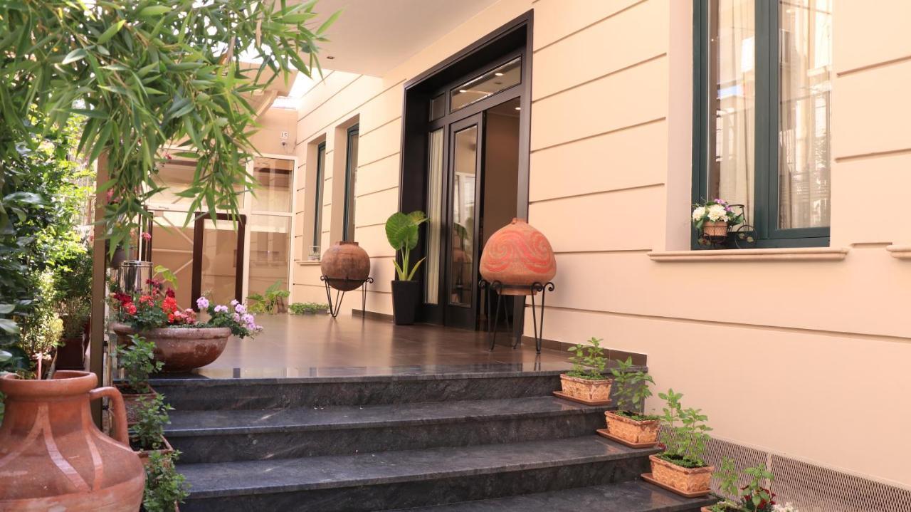 Monun Boutique Hotel Tirana Exterior photo